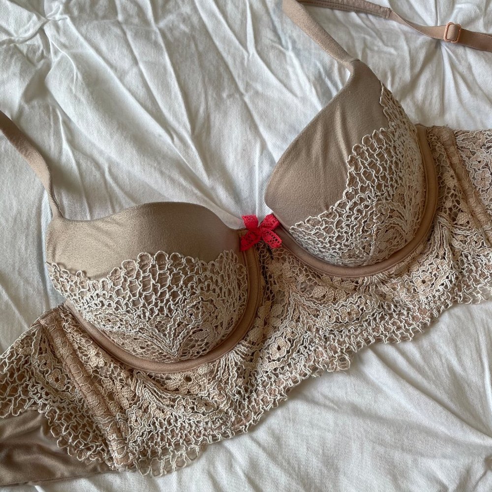 VS Body by Victoria Lined Demi